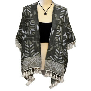 Accessory St. NWT Aztec Poncho-Ruana Women OS